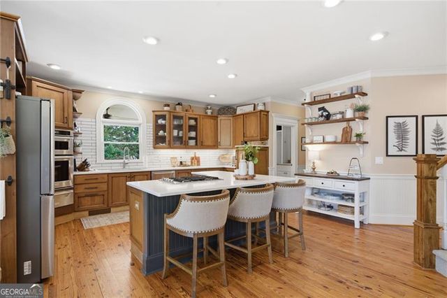 7585 Yacht Club Drive, Cumming, GA 30041