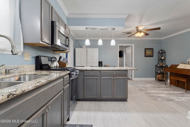 1736 William Harrison Drive, Biloxi, MS 39531