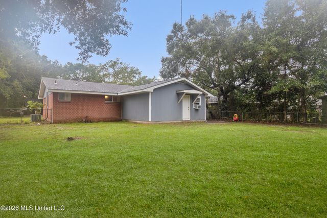 1736 William Harrison Drive, Biloxi, MS 39531