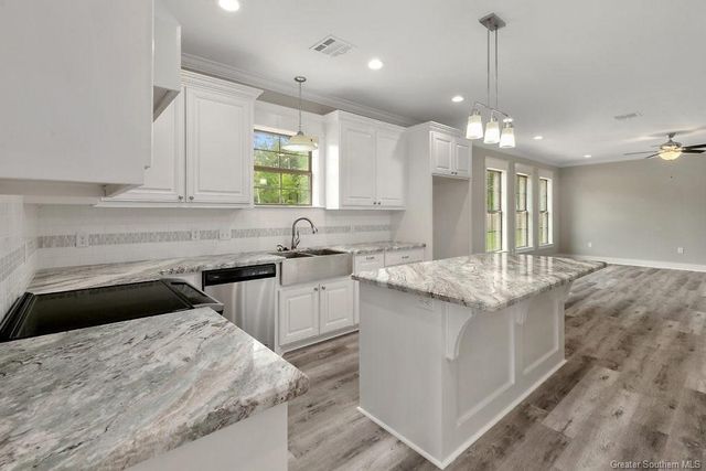 545 Sheila Drive, Sulphur, LA 70663