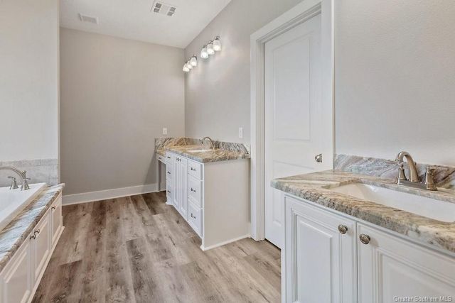 545 Sheila Drive, Sulphur, LA 70663