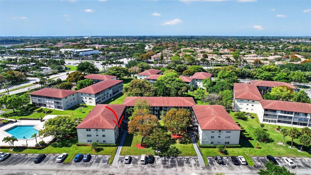 13455 SW 3rd Street 203S, Pembroke Pines, FL 33027