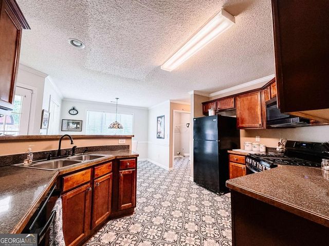 37 Claiborne Trail, Newnan, GA 30263