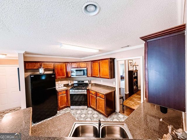 37 Claiborne Trail, Newnan, GA 30263