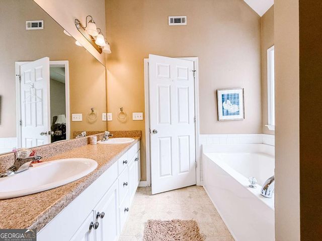 37 Claiborne Trail, Newnan, GA 30263