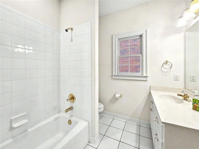 2340 Stockton Walk Lane, Snellville, GA 30078
