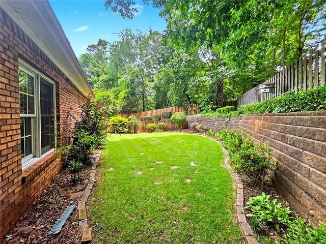 2340 Stockton Walk Lane, Snellville, GA 30078