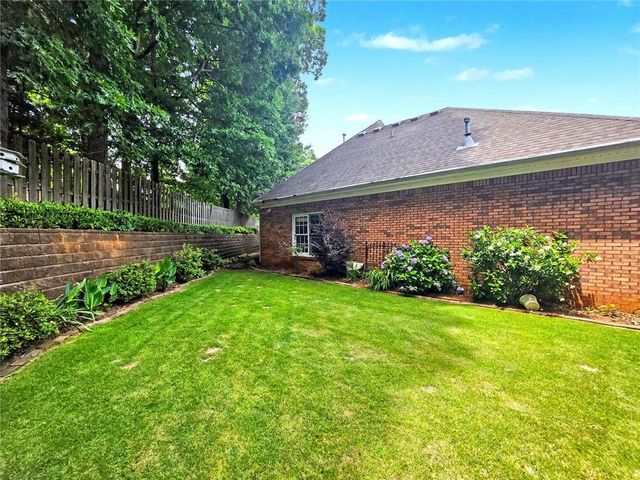 2340 Stockton Walk Lane, Snellville, GA 30078