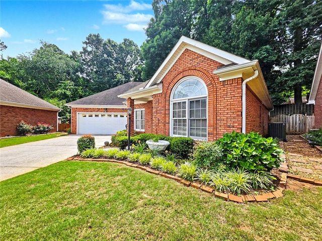 2340 Stockton Walk Lane, Snellville, GA 30078