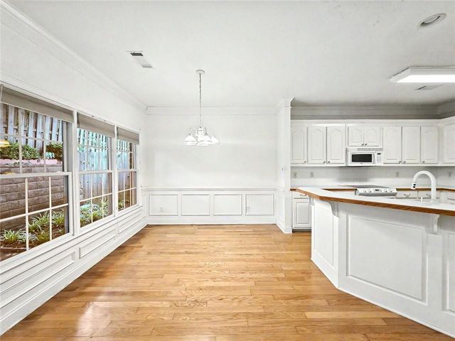 2340 Stockton Walk Lane, Snellville, GA 30078