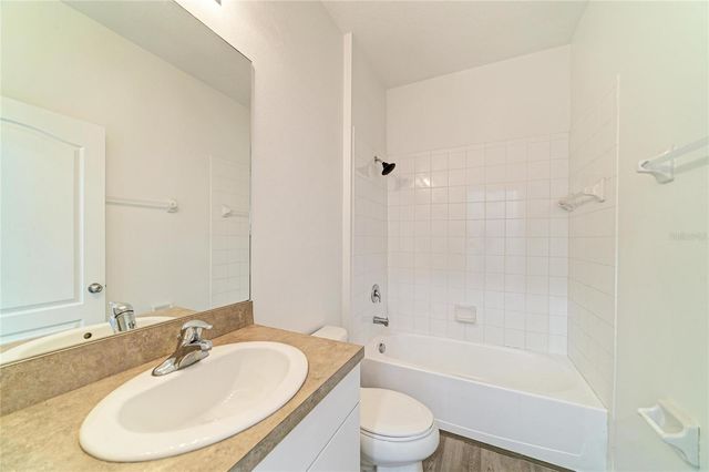 4907 BOSTON COMMON GLEN, Bradenton, FL 34211
