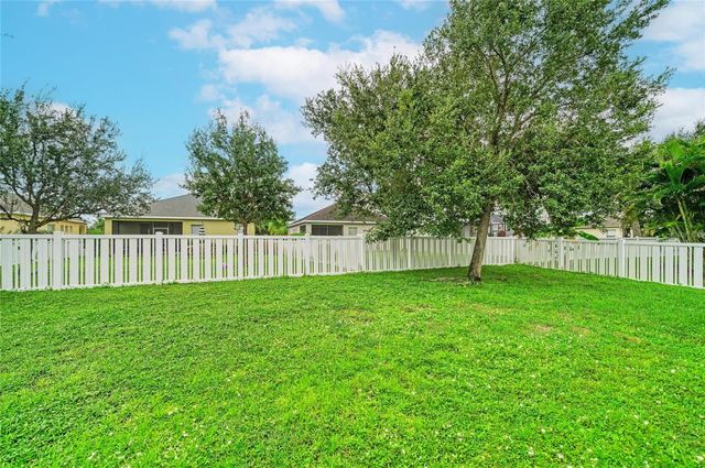 4907 BOSTON COMMON GLEN, Bradenton, FL 34211