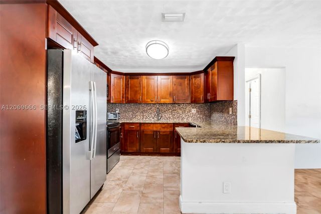 6270 NW 16th Ct, Sunrise, FL 33313