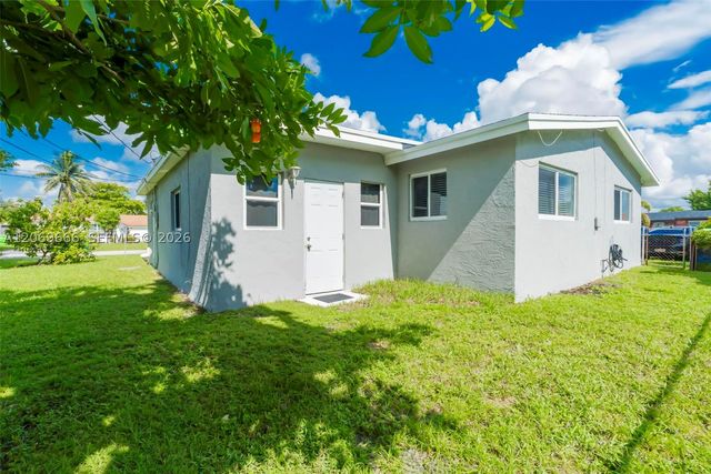 6270 NW 16th Ct, Sunrise, FL 33313
