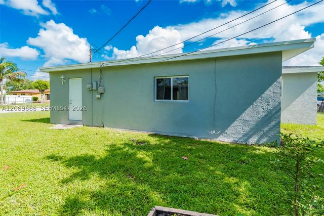 6270 NW 16th Ct, Sunrise, FL 33313