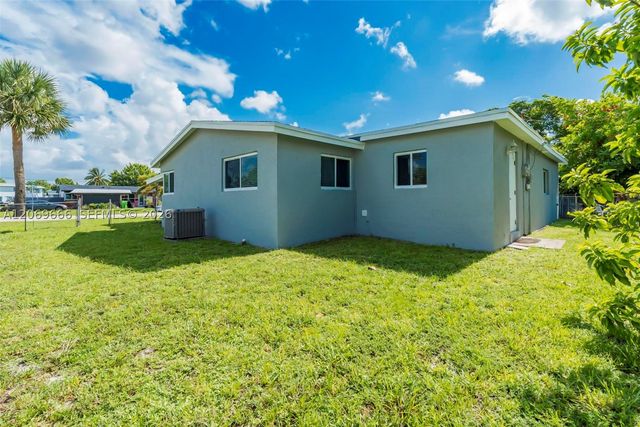 6270 NW 16th Ct, Sunrise, FL 33313