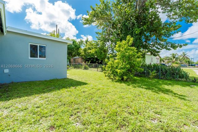 6270 NW 16th Ct, Sunrise, FL 33313