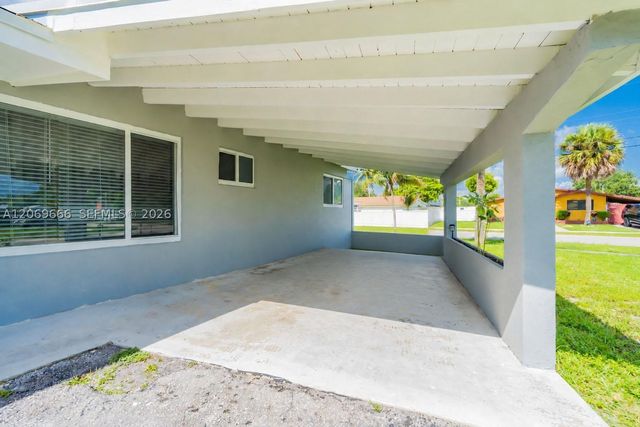 6270 NW 16th Ct, Sunrise, FL 33313