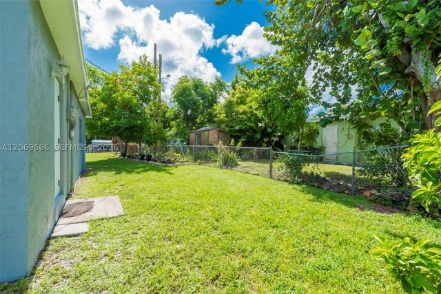 6270 NW 16th Ct, Sunrise, FL 33313