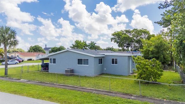 6270 NW 16th Ct, Sunrise, FL 33313