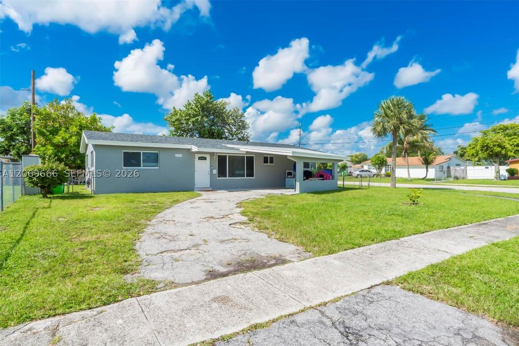 6270 NW 16th Ct, Sunrise, FL 33313