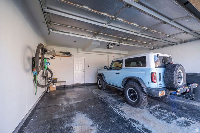 936 W SPRING CREEK LN, Farmington, UT 84025