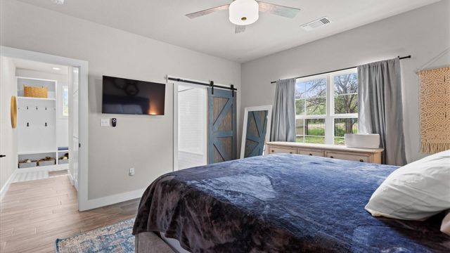 2 Stone Creek CIR, Wimberley, TX 78676
