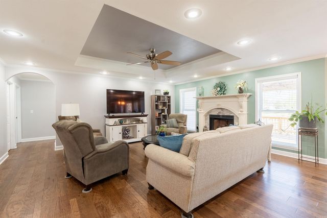 2110 Lakeshore Drive, Heber Springs, AR 72543