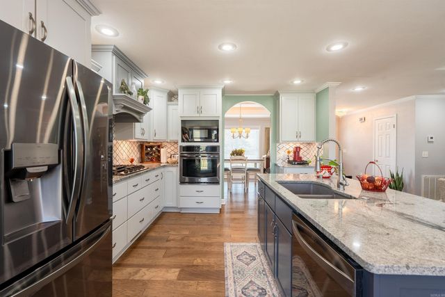 2110 Lakeshore Drive, Heber Springs, AR 72543