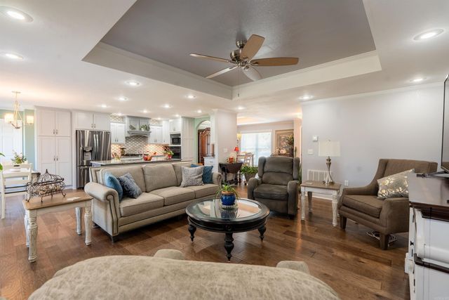 2110 Lakeshore Drive, Heber Springs, AR 72543