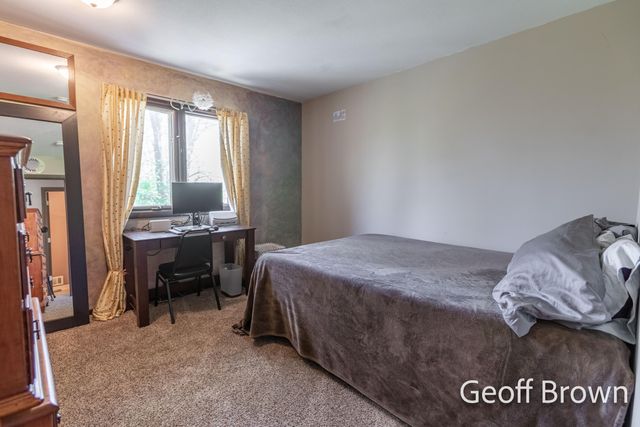 4145 11 Mile Road NE, Rockford, MI 49341