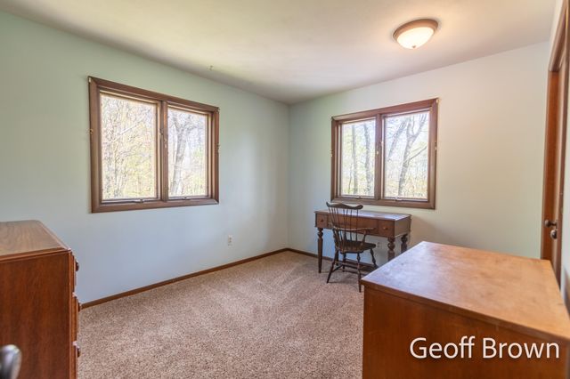 4145 11 Mile Road NE, Rockford, MI 49341