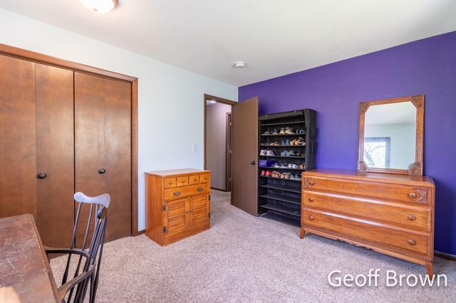 4145 11 Mile Road NE, Rockford, MI 49341