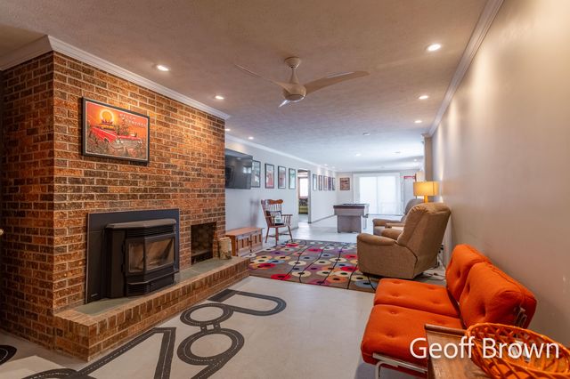 4145 11 Mile Road NE, Rockford, MI 49341