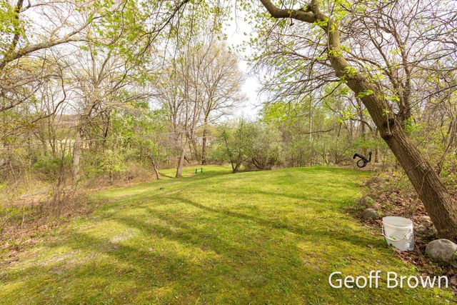 4145 11 Mile Road NE, Rockford, MI 49341