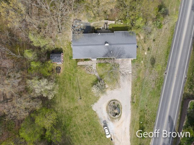 4145 11 Mile Road NE, Rockford, MI 49341