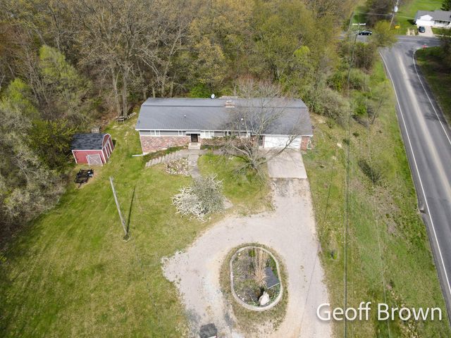 4145 11 Mile Road NE, Rockford, MI 49341