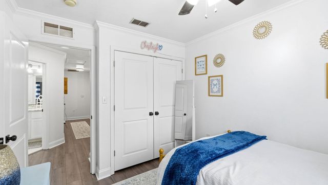 22 N Sand Palm Road 15, Freeport, FL 32439