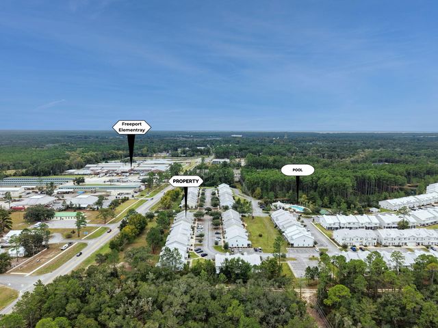 22 N Sand Palm Road 15, Freeport, FL 32439