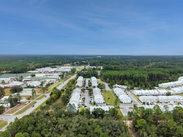 22 N Sand Palm Road 15, Freeport, FL 32439