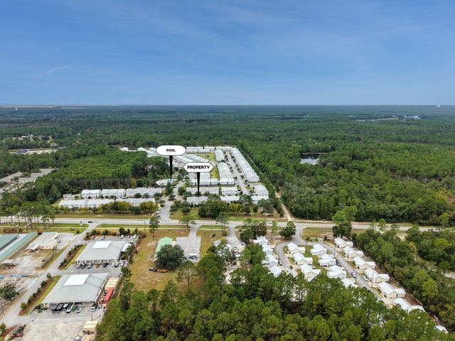 22 N Sand Palm Road 15, Freeport, FL 32439