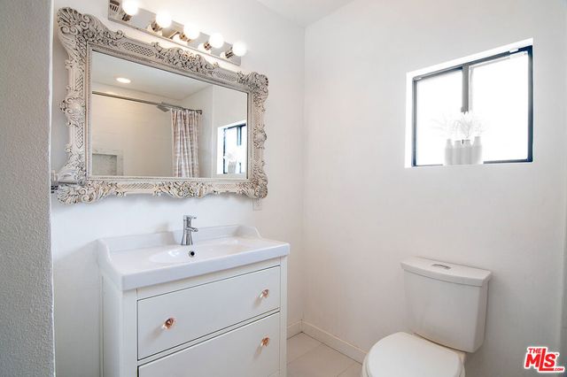 2843 S Holt Avenue, Los Angeles, CA 90034