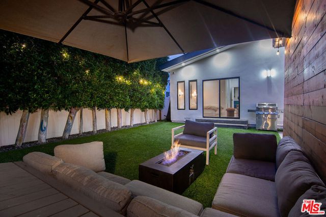 2843 S Holt Avenue, Los Angeles, CA 90034