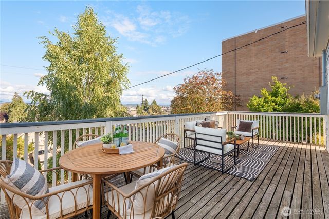 3413 Colby Avenue, Everett, WA 98201