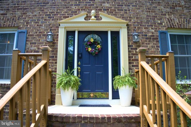 2023 STATE ROOM DR, Stafford, VA 22554