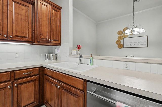 15419 Monarch Lane, Edmond, OK 73013
