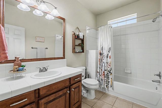 15419 Monarch Lane, Edmond, OK 73013
