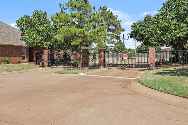 15419 Monarch Lane, Edmond, OK 73013