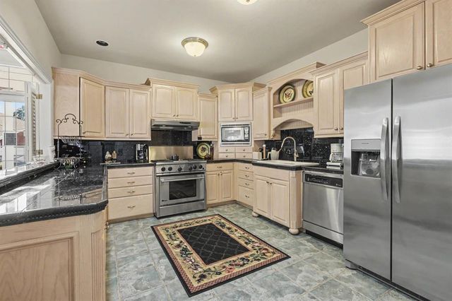 15419 Monarch Lane, Edmond, OK 73013