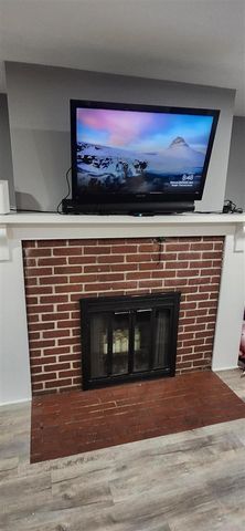 1045 Brownwood Avenue, Grand Rapids, MI 49504